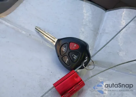 2011 Toyota Camry Le z USA, uszkodzony, nr VIN 4T1BF3EK0BU647718